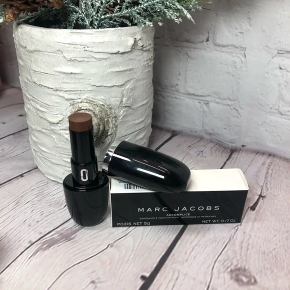 Marc jacobs accomplice concealer and touch up stick- deep 59 - Picture 2 of 4